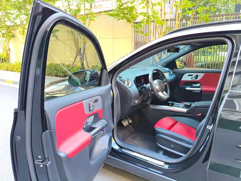 Mercedes-Benz GLA AMG — фото 8