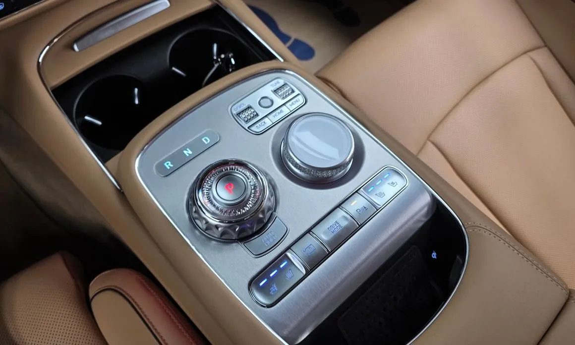 Genesis G90 — фото 10