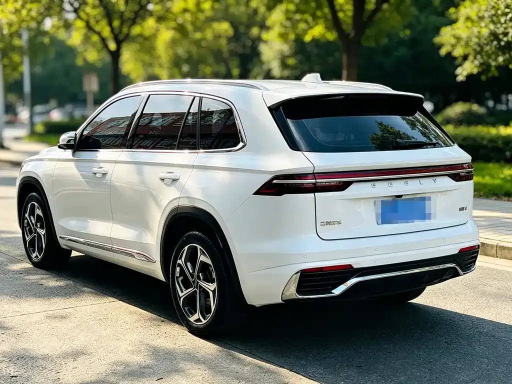 Geely Xingyue L — фото 6