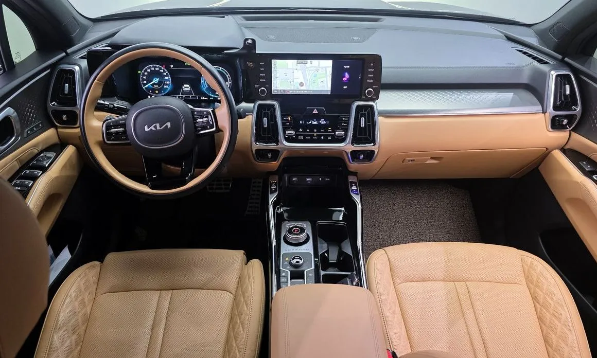Kia Sorento — фото 9