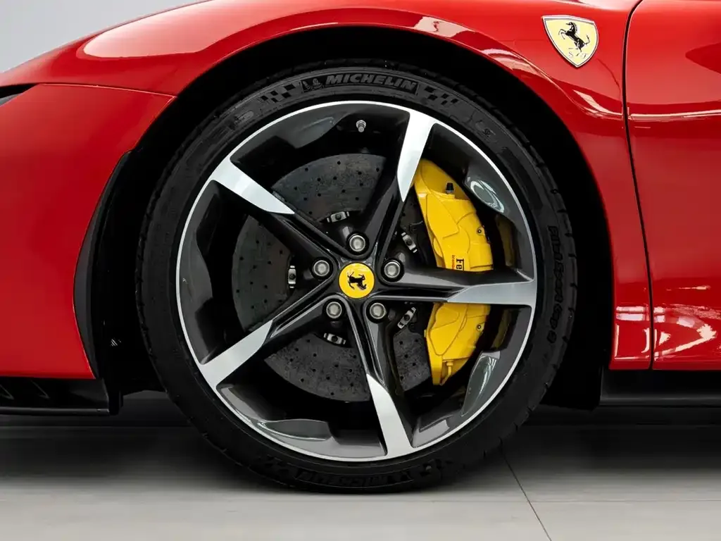 Ferrari SF90 — фото 6