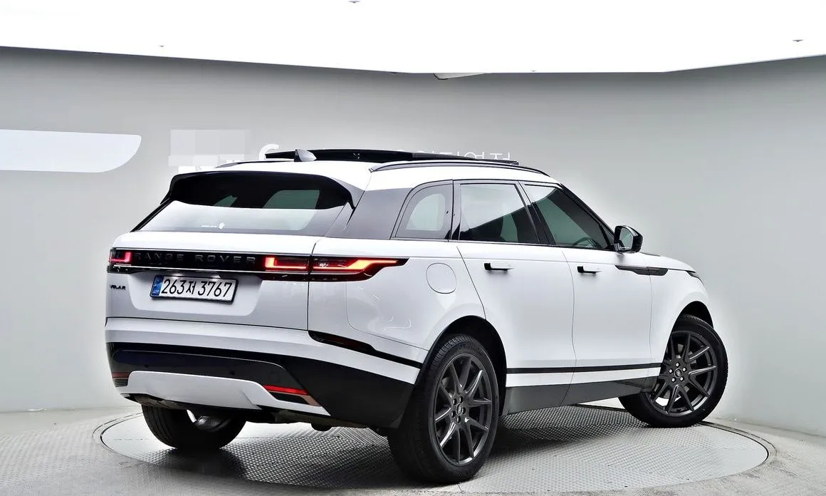 Land Rover Range Rover Velar — фото 8