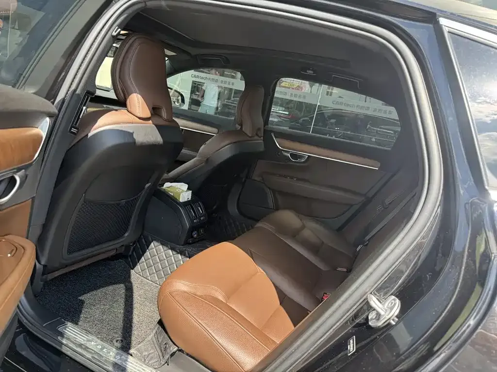 Volvo S90 — фото 3