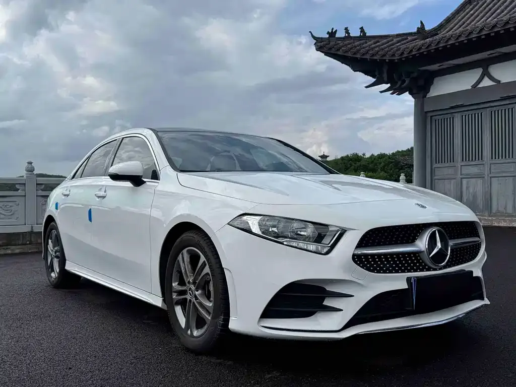Mercedes-Benz A-Class — фото 10