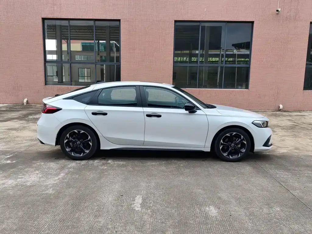 Honda Civic — фото 3