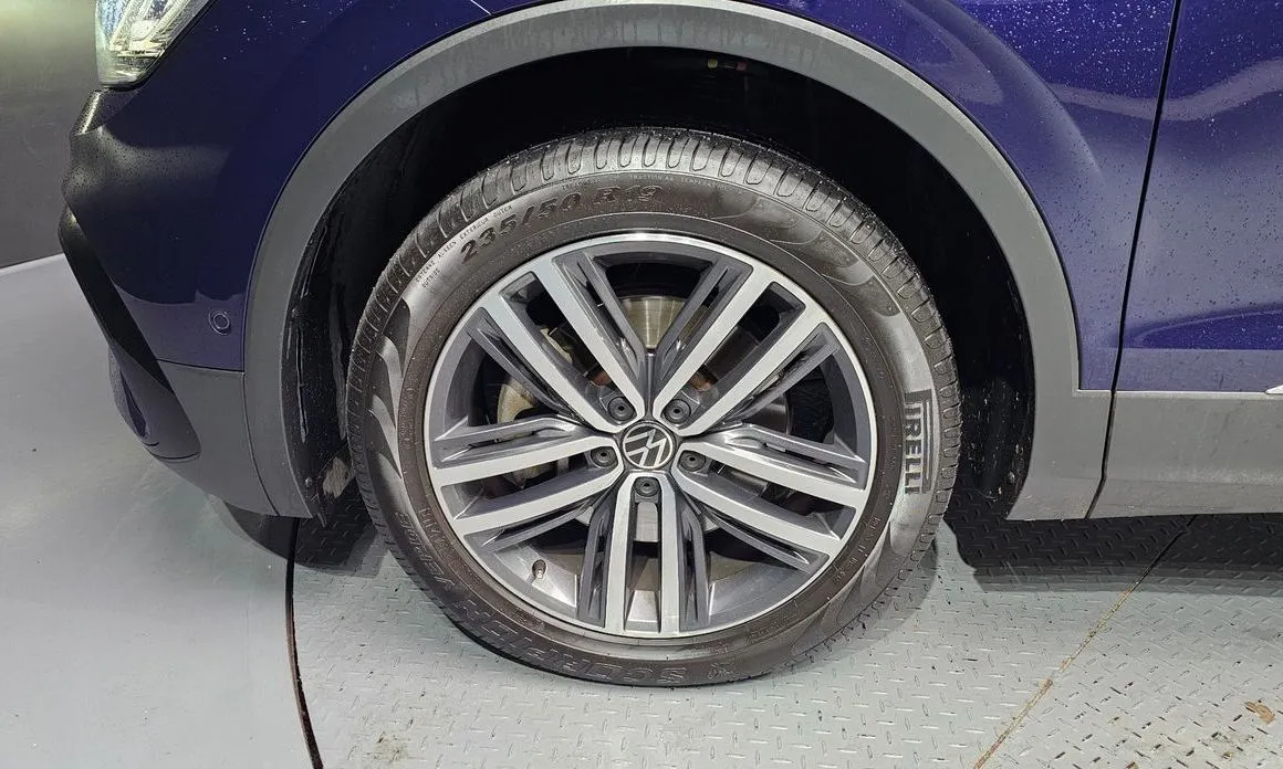 Volkswagen Tiguan — фото 7