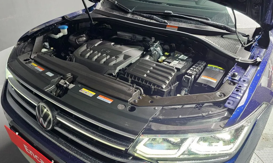 Volkswagen Tiguan — фото 8