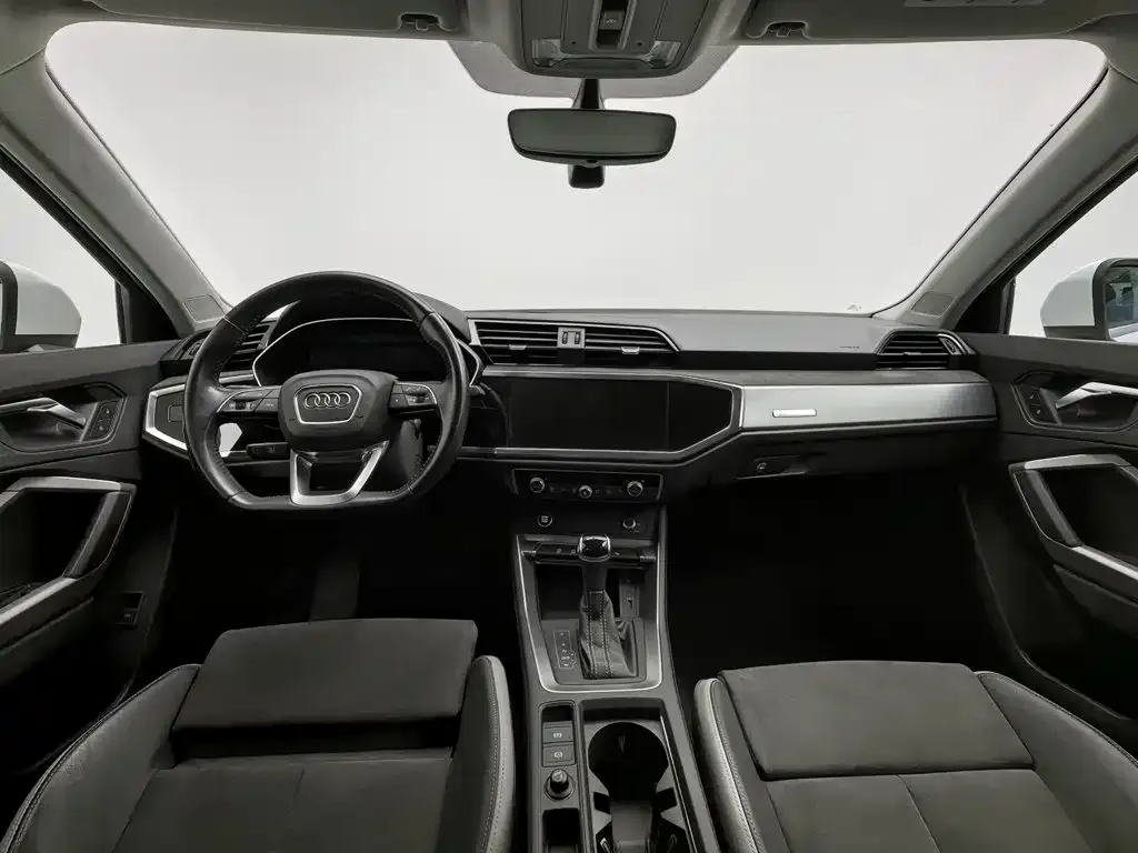 Audi Q3 — фото 6