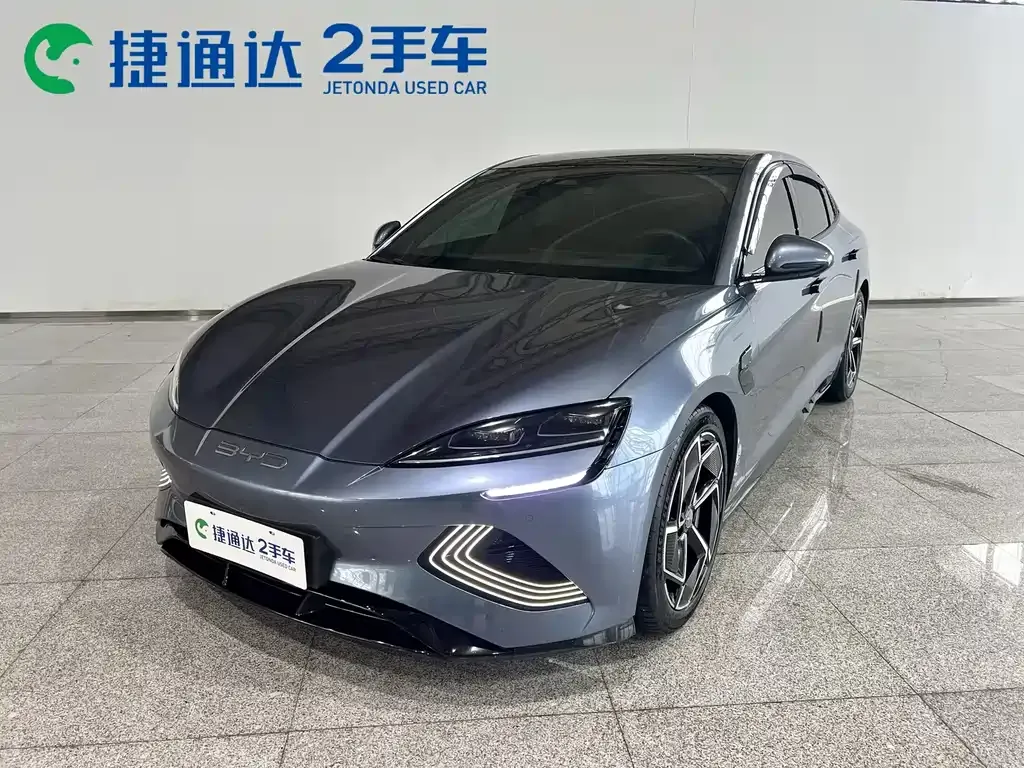 BYD Seal — фото 1