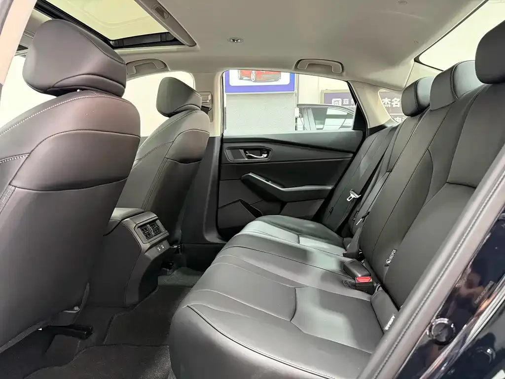 Honda Accord — фото 6