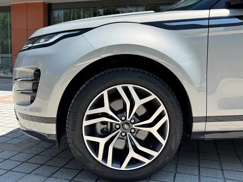 Land Rover Evoque — фото 9