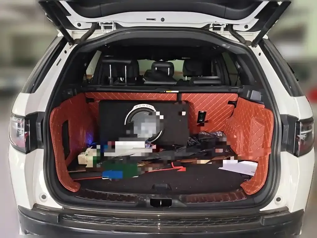 Land Rover Discovery Sport Hybrid — фото 9