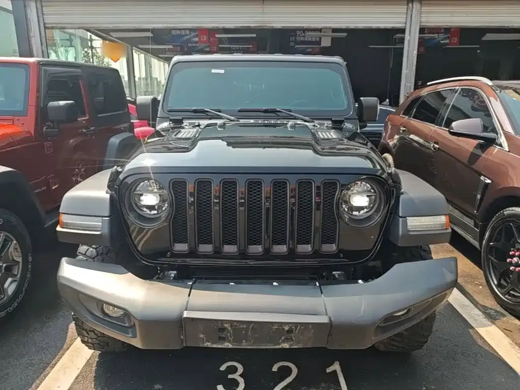 Jeep Wrangler — фото 5