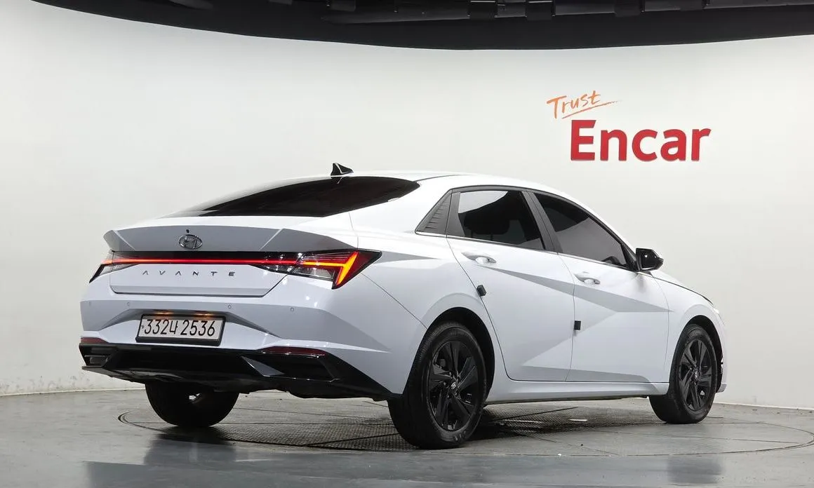 Hyundai AVANTE — фото 4
