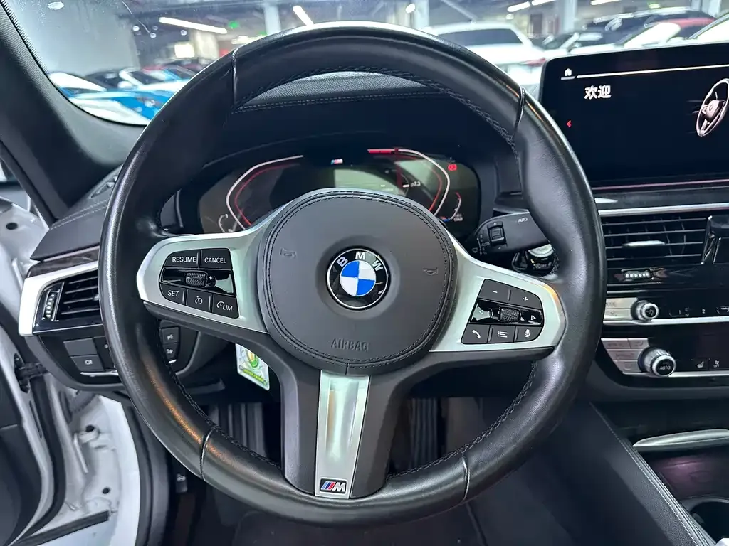 BMW 5 Series — фото 10