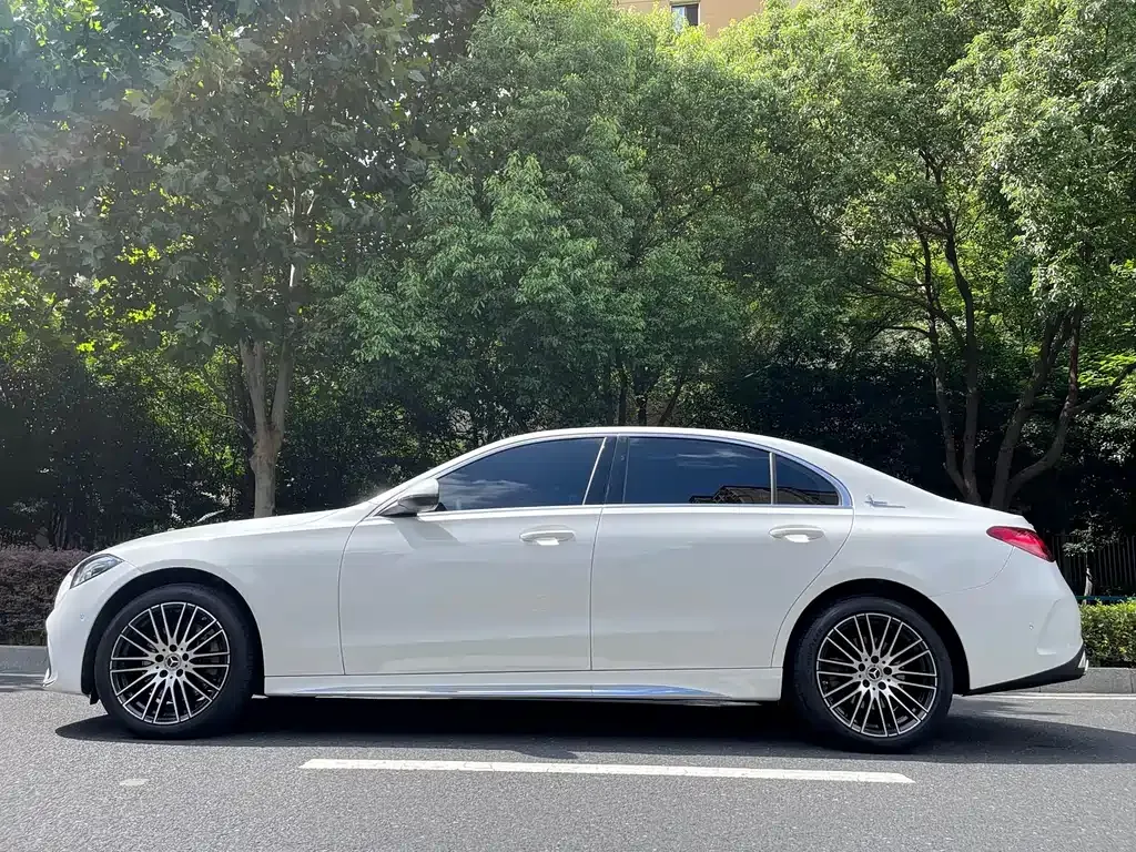 Mercedes-Benz C-Class — фото 10