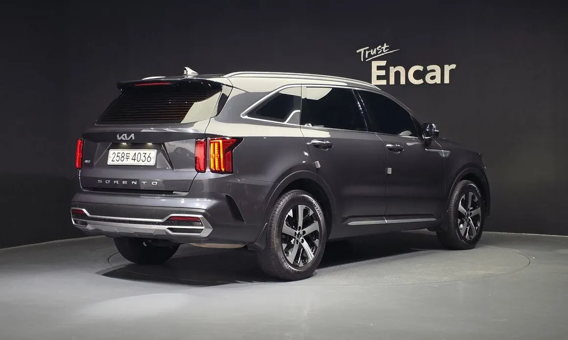 Kia Sorento — фото 6