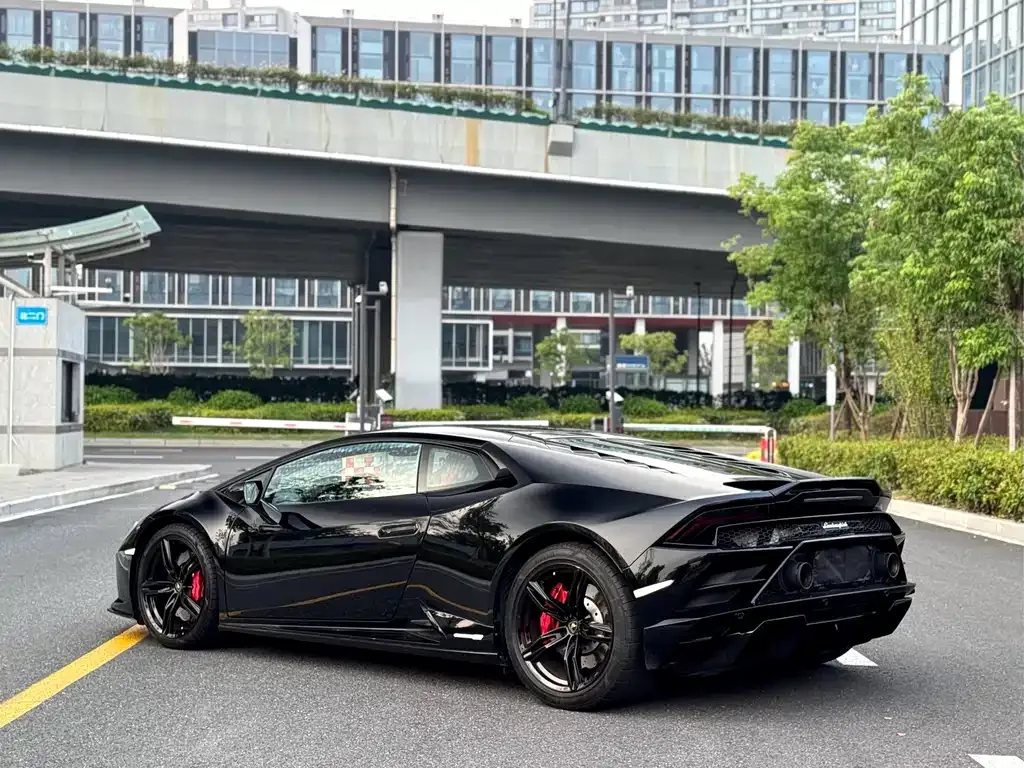 Lamborghini Huracan — фото 5