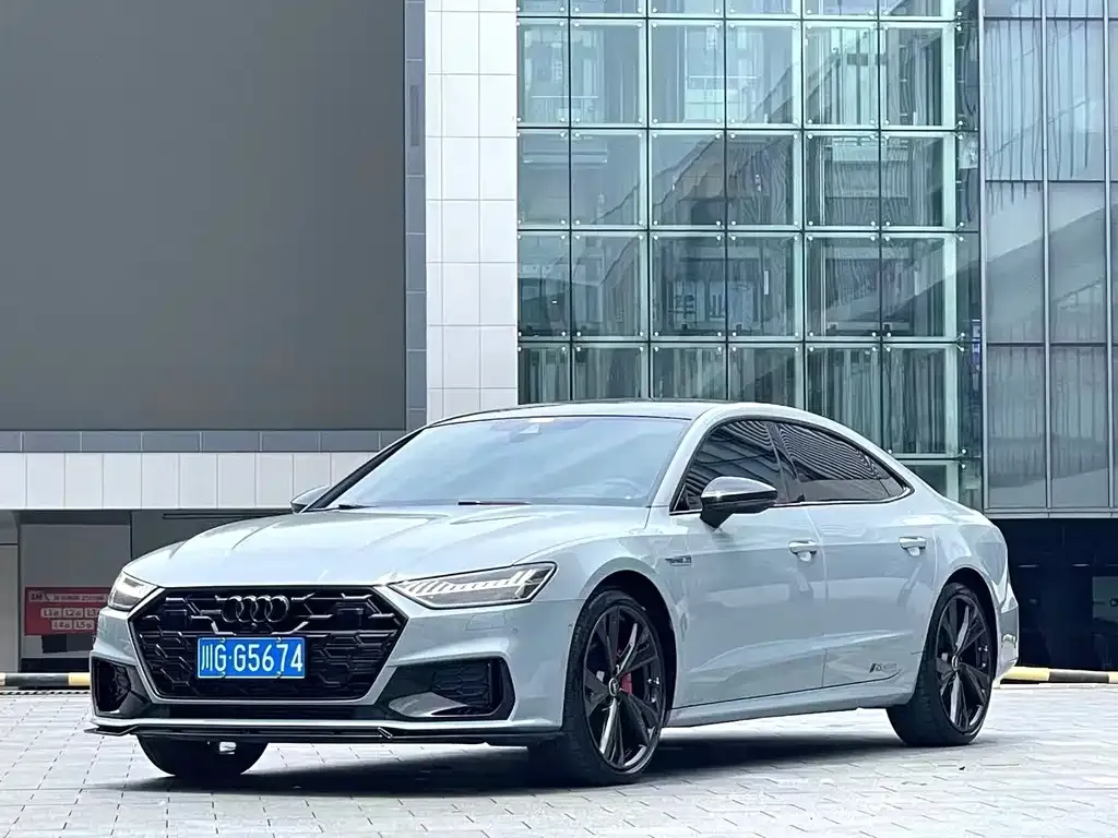 Audi A7L — фото 1