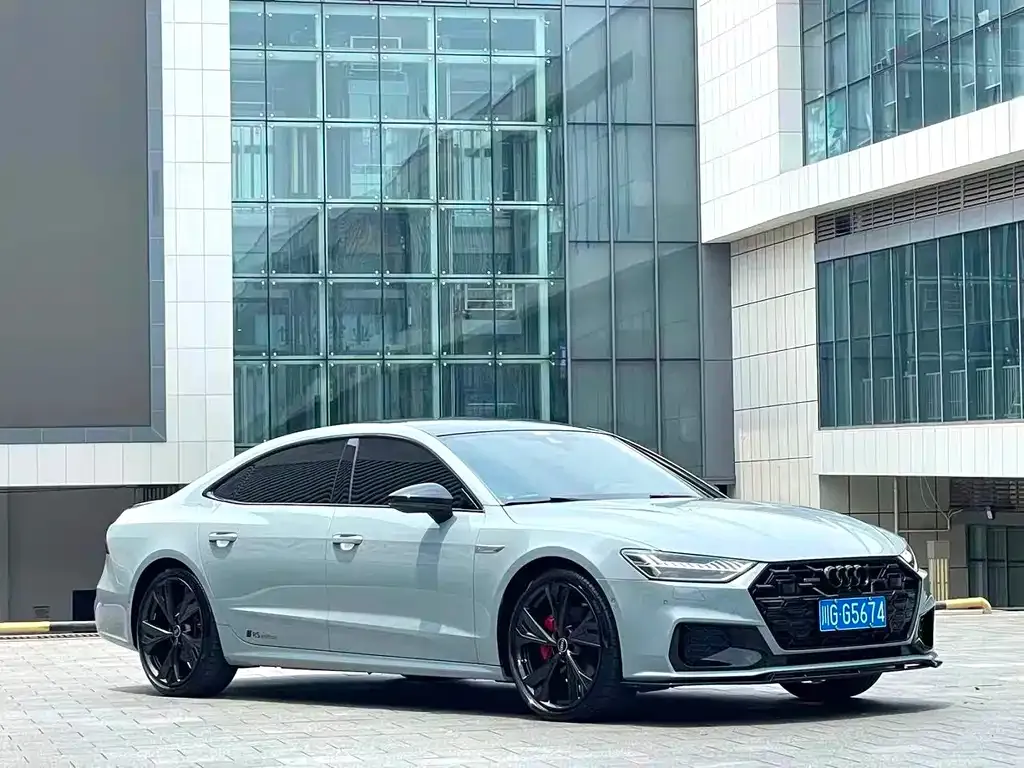 Audi A7L — фото 6