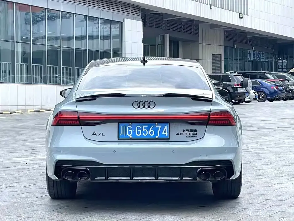 Audi A7L — фото 4
