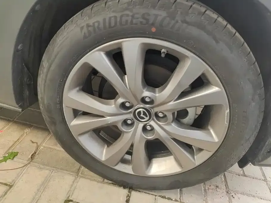 Mazda CX-30 — фото 2