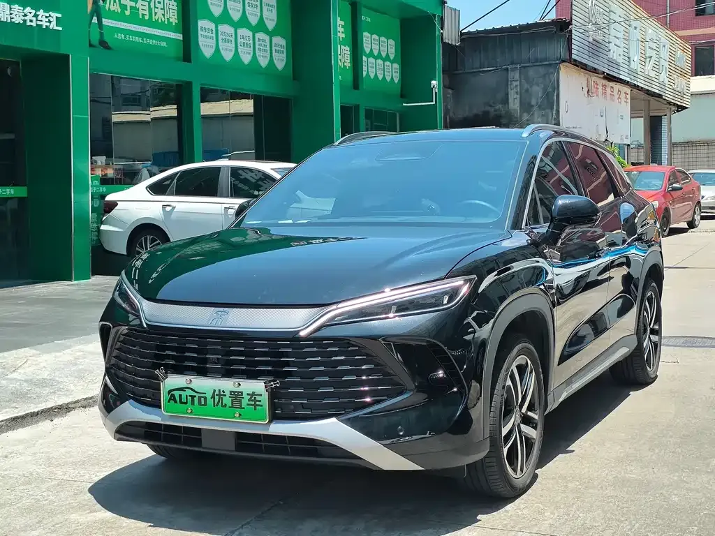 BYD L DM-i — фото 1
