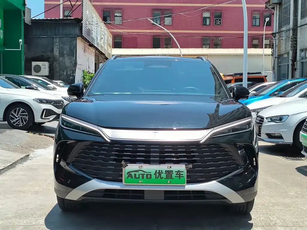 BYD L DM-i — фото 7