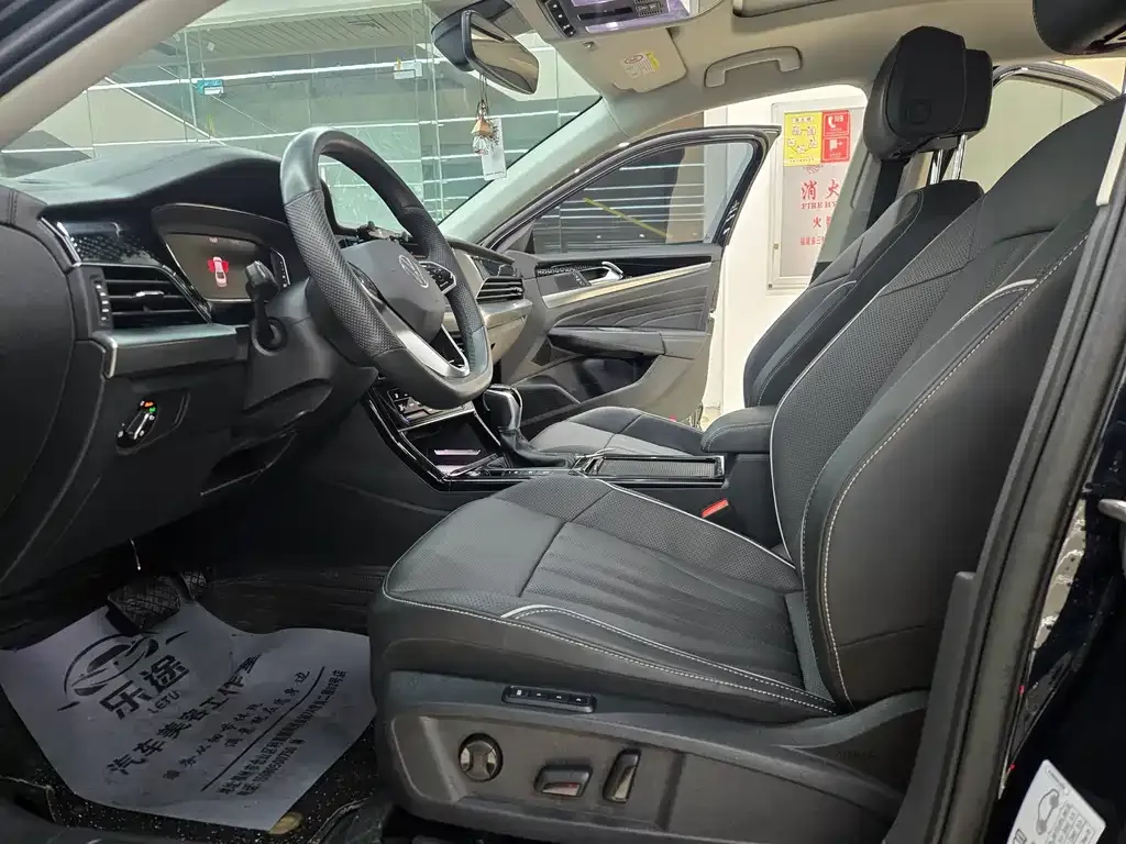 Volkswagen Passat — фото 2