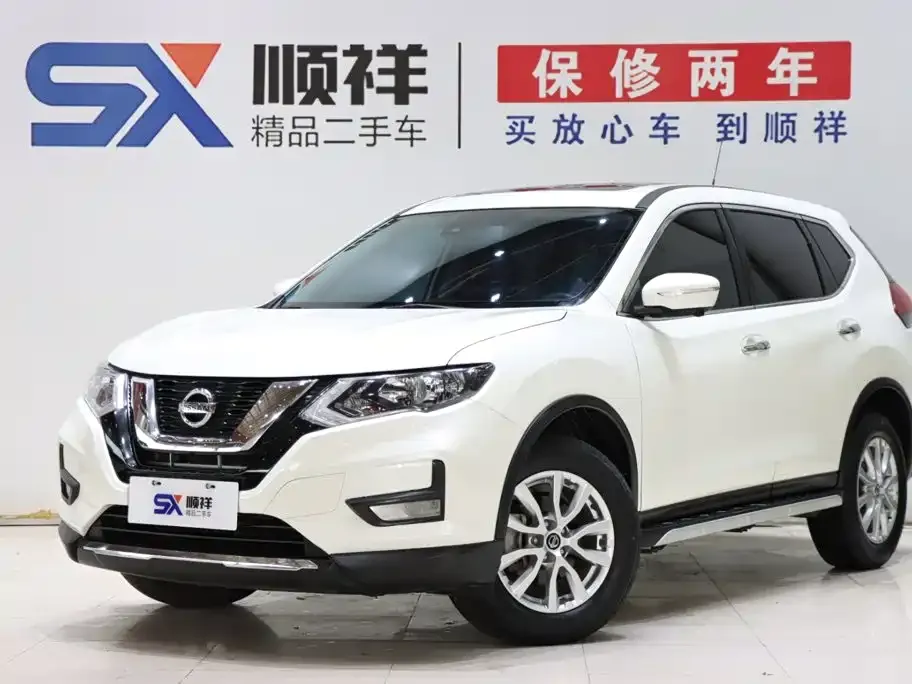Nissan X-Trail — фото 1