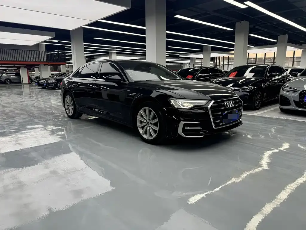 Audi A6L — фото 2