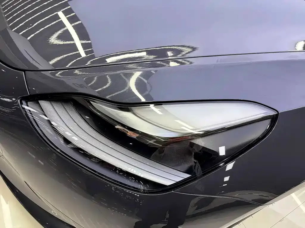 Tesla Model 3 — фото 10