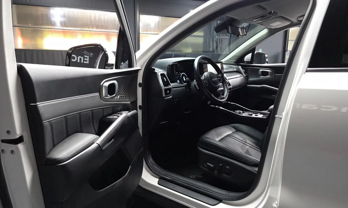 Kia Sorento — фото 6