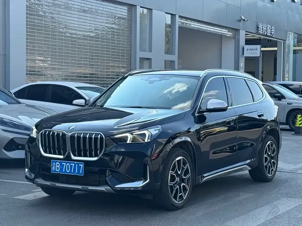 BMW X1 — фото 1