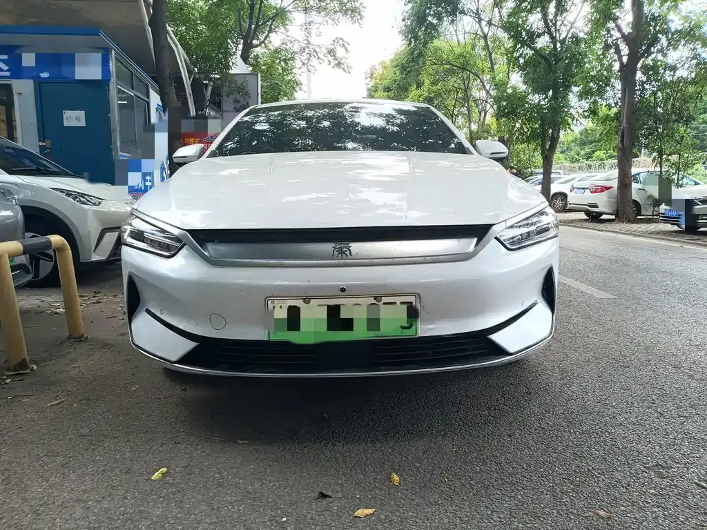 BYD Qin PLUS — фото 9