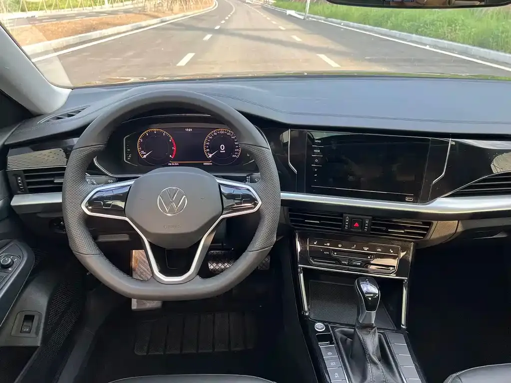 Volkswagen Passat — фото 7