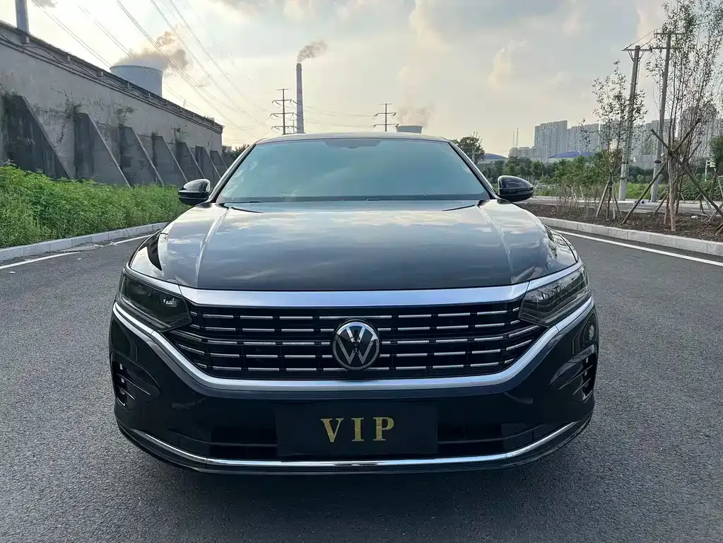 Volkswagen Passat — фото 4