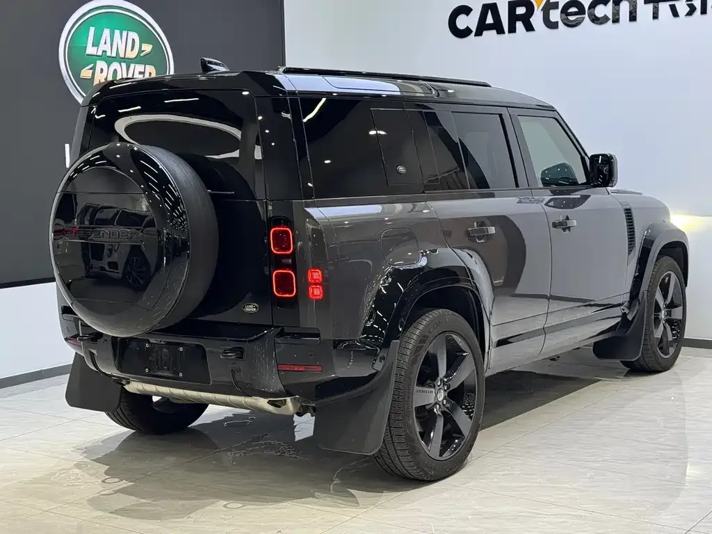 Land Rover Defender — фото 9