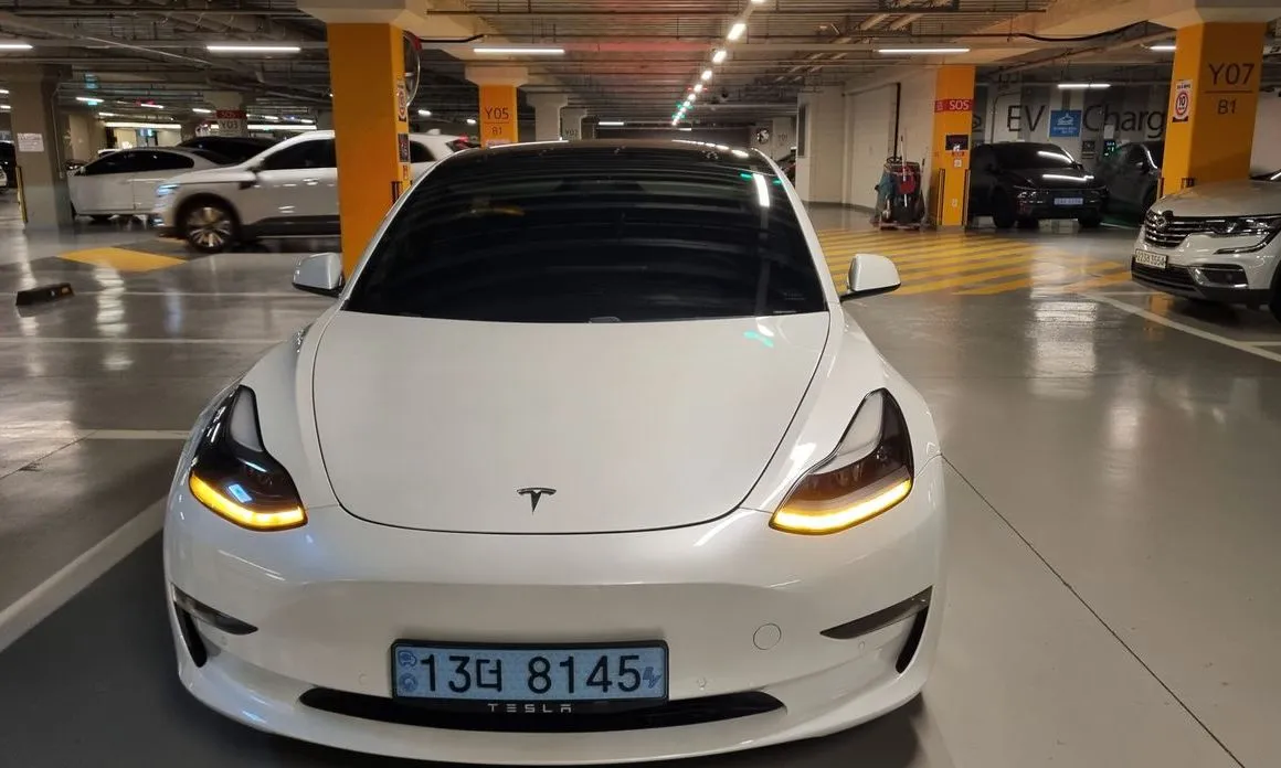 Tesla Model 3 — фото 8