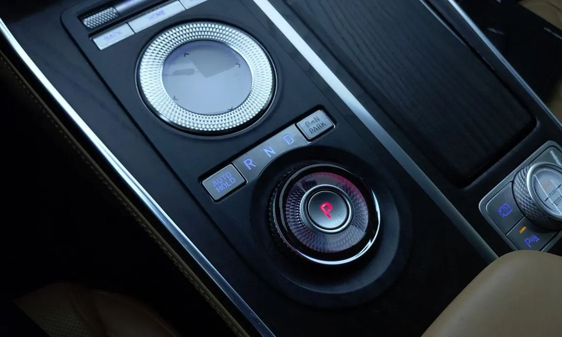 Genesis GV80 — фото 2