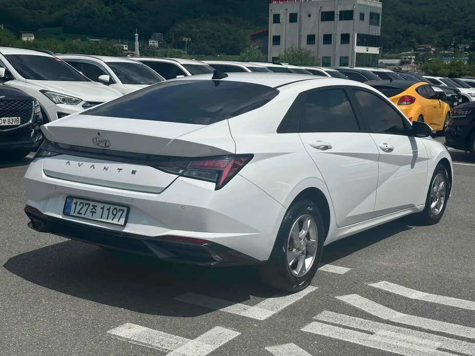 Hyundai AVANTE — фото 10