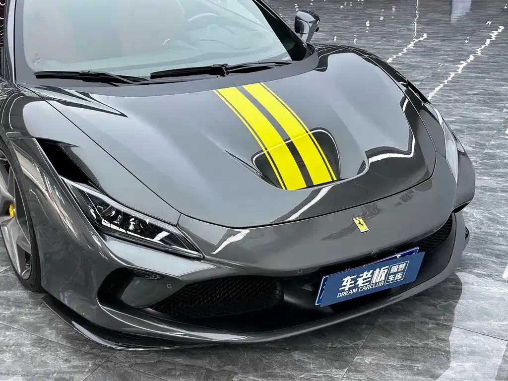 Ferrari F8 — фото 7