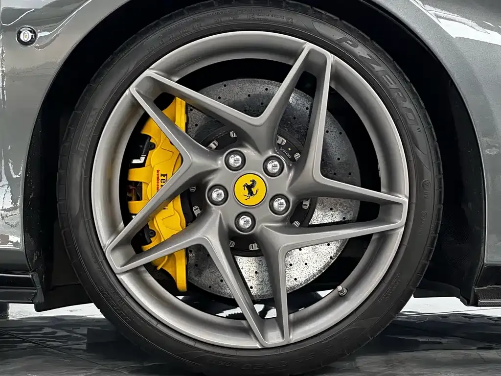 Ferrari F8 — фото 3