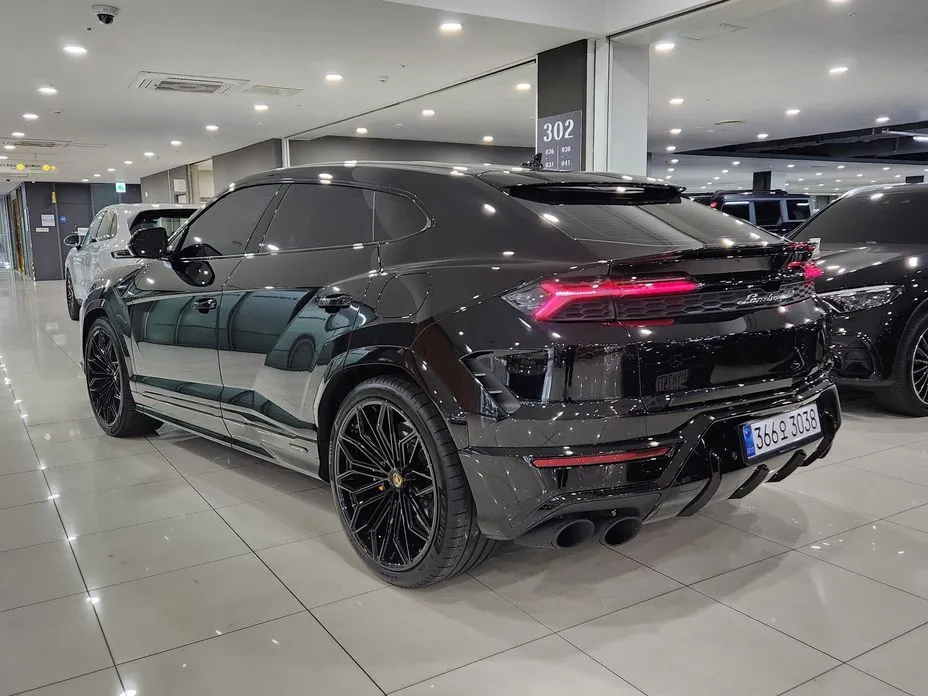 Lamborghini Urus — фото 5