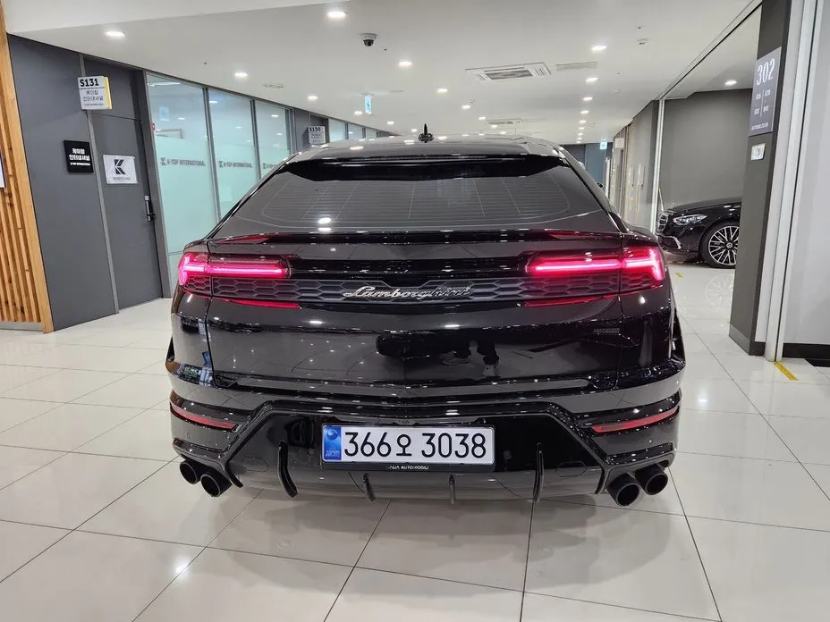 Lamborghini Urus — фото 6