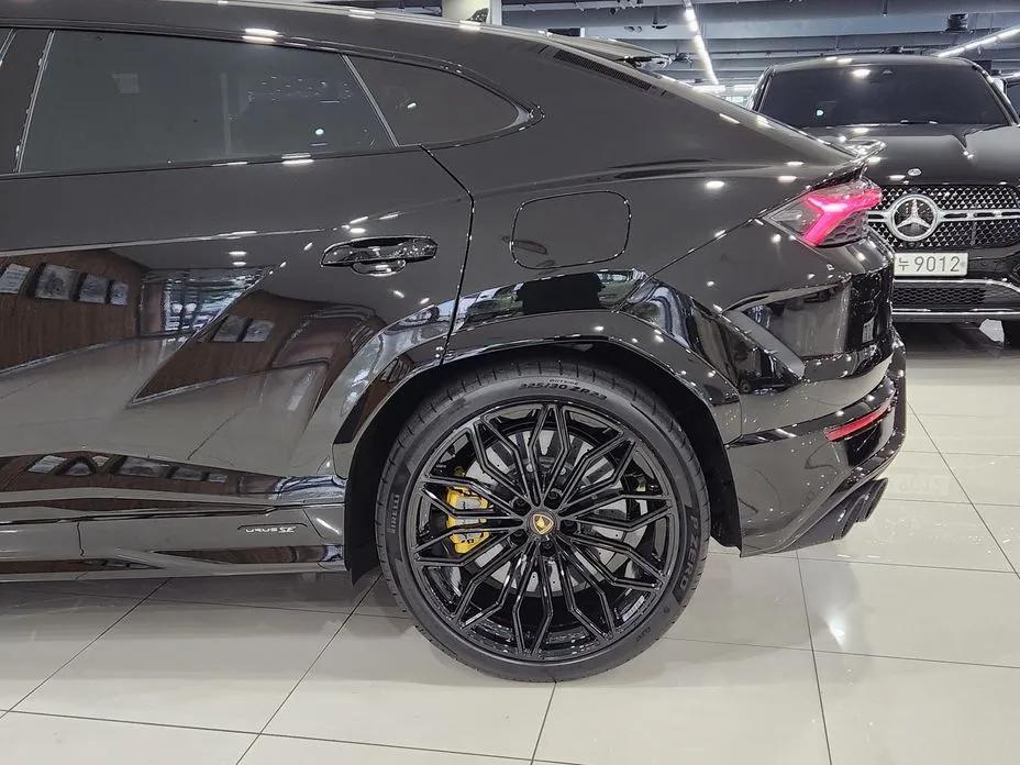 Lamborghini Urus — фото 7