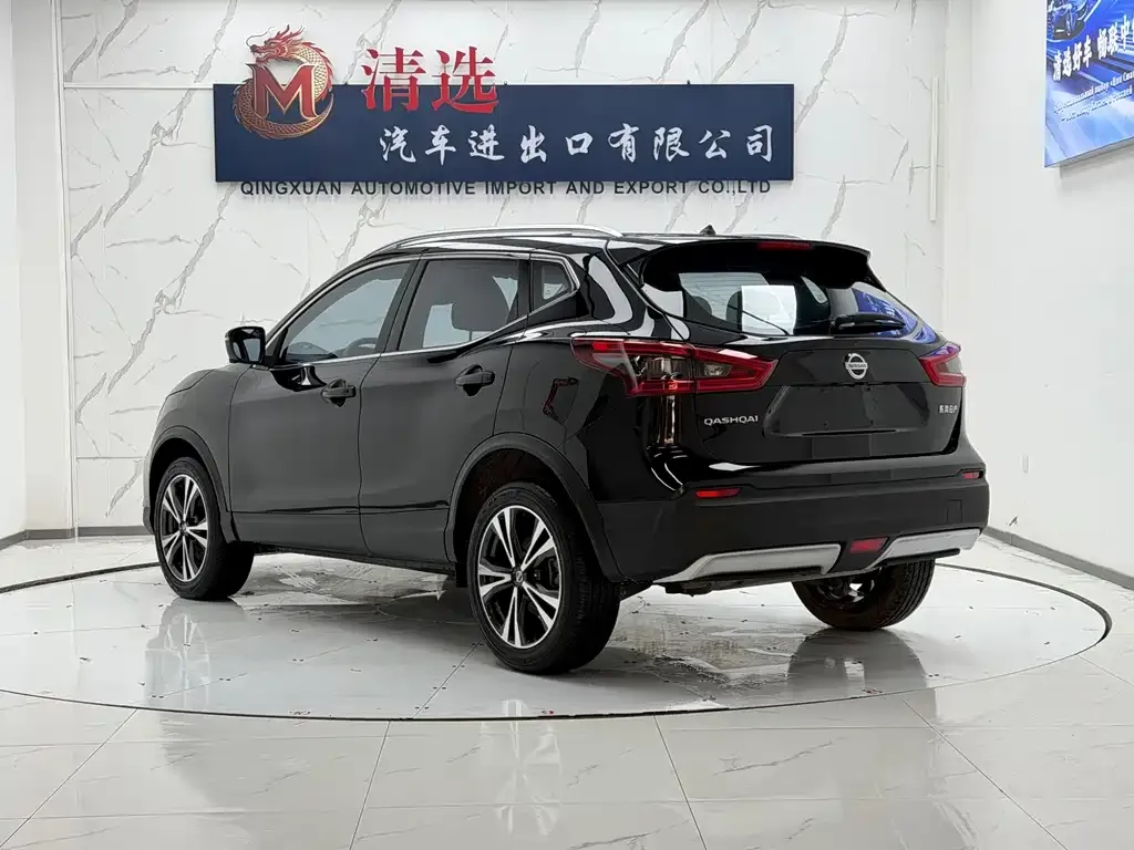 Nissan Qashqai — фото 8