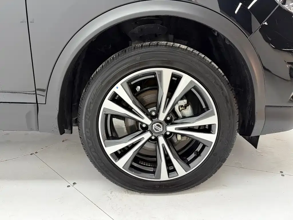 Nissan Qashqai — фото 4