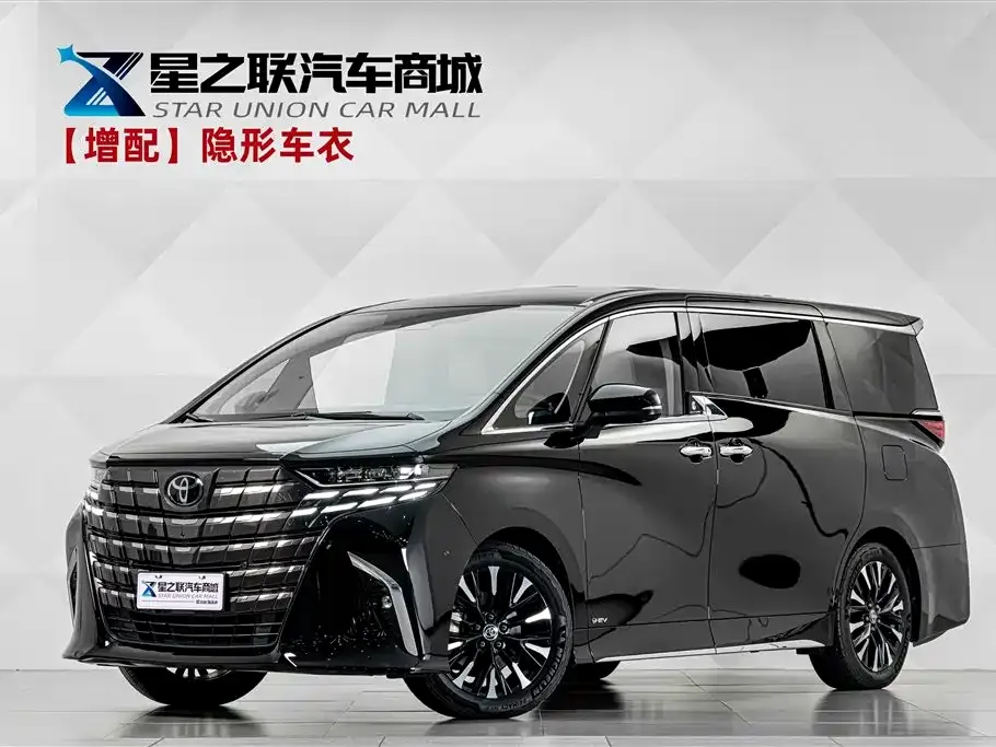 Toyota Alphard — фото 1