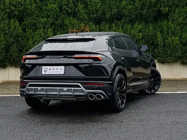Lamborghini Urus — фото 5